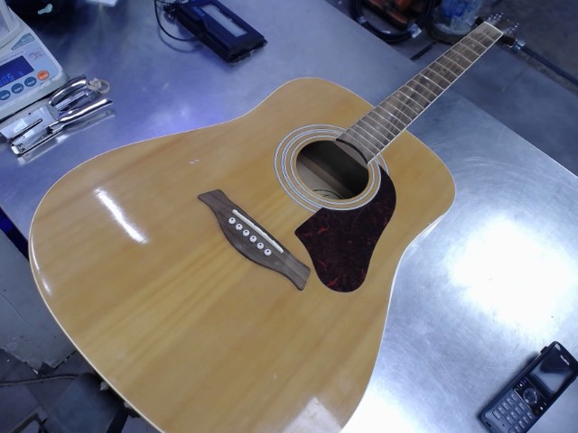 Guitare accoustique ashbury + stand