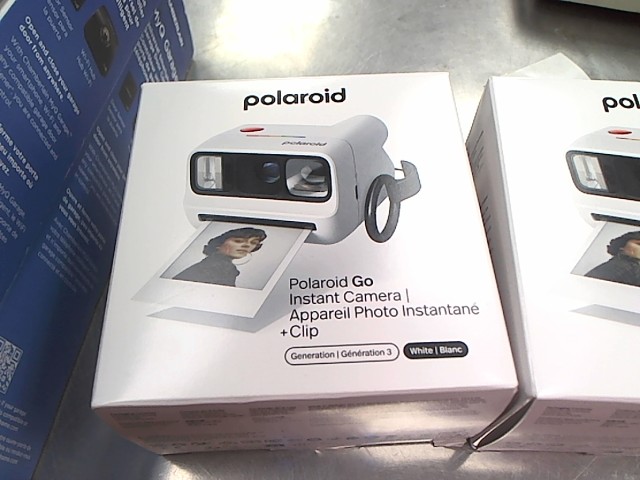 Polaroid go