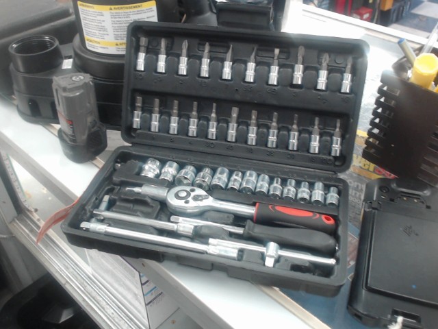 Socket set