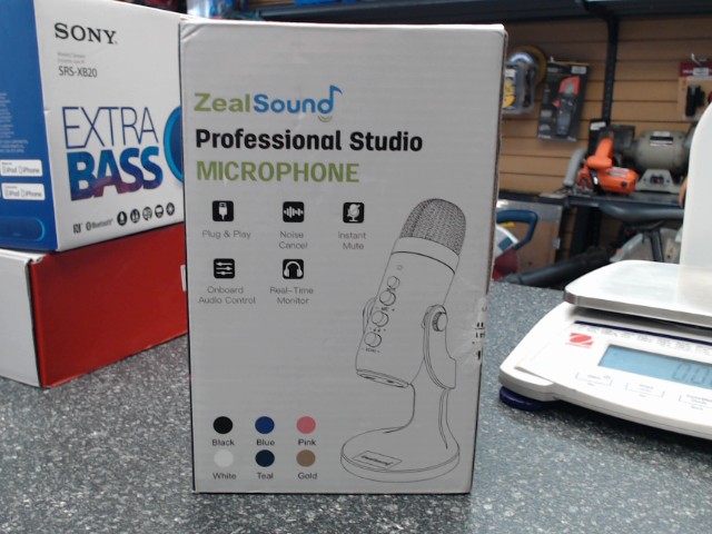 Professional studio microphone