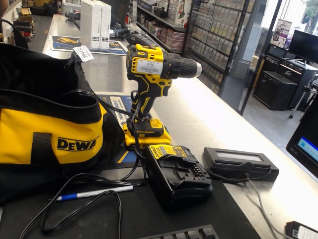 Drill dewalt avec batterie et chargeur