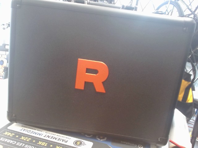 Valise pokemon team rocket