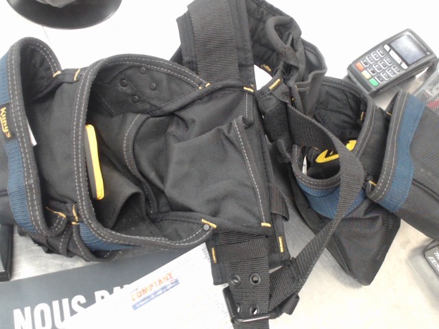 Toolbelt avec quelques outils