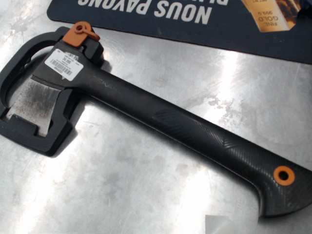 Axe with rubber protection