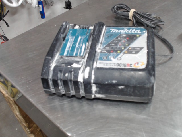 Chargeur batterie pour drill