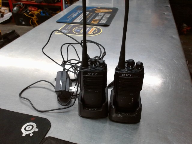 Walkie talkie hyt avec chargeur x2