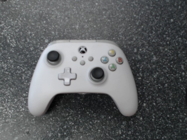 Manette de xbox one a fils