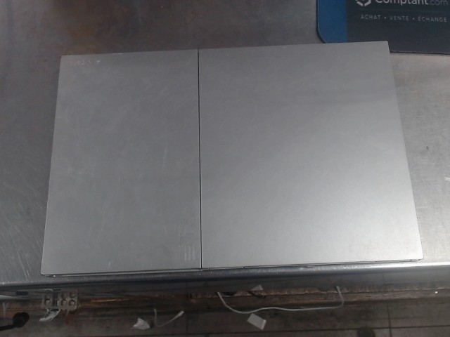 Ps2 console avec 2 manette
