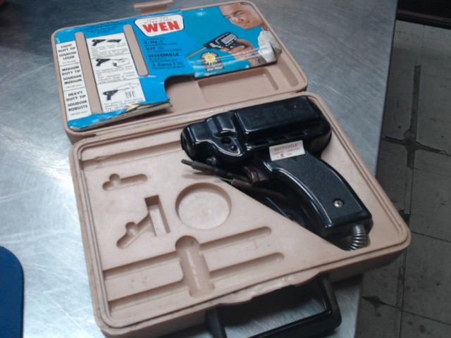 Gun a soudure avec case