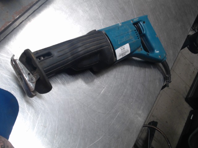 Saw all electric makita
