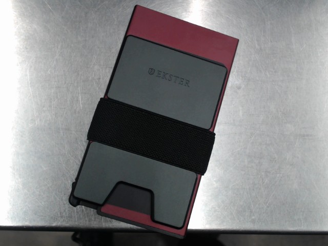 Ekster carholder