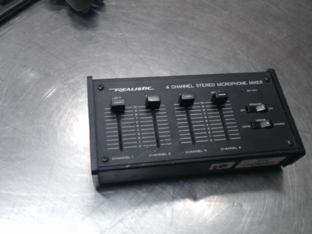 Mixer en boite 4 channel