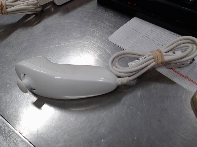 1x nunchuck wii