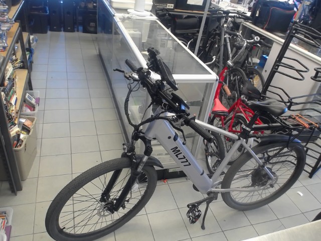 Velo electrique + chargeur + cles