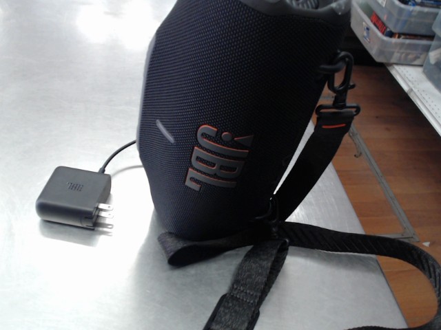 Haut parleur bluetooth avec fils