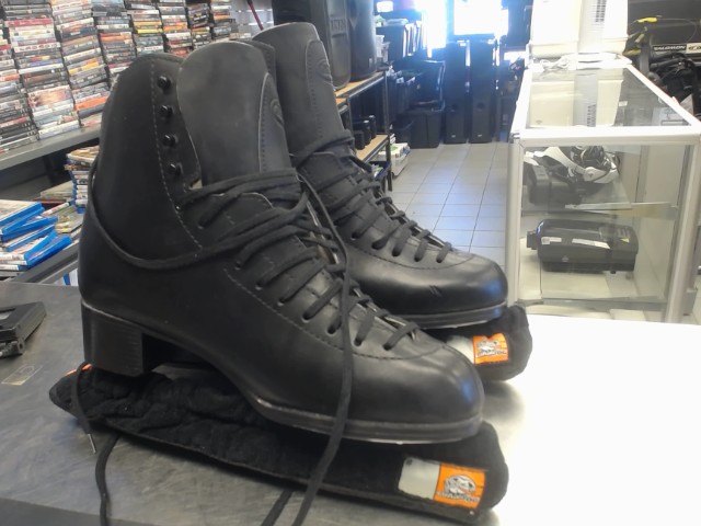 Patin a glace debutant  11 1/2