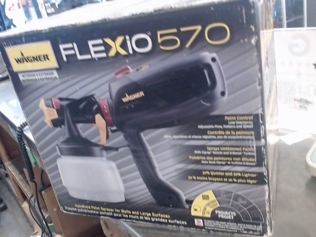 Handheld paint sprayer