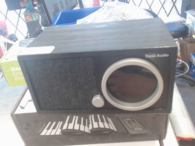 Tivolo one digital radio