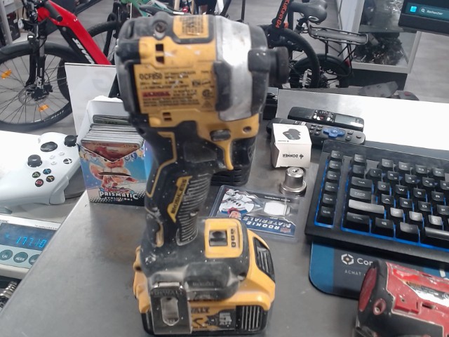 Cordless impact driver