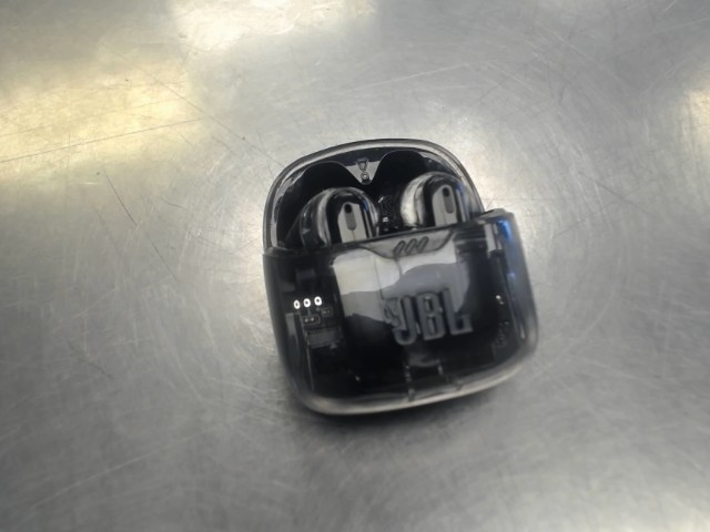 Ear buds no cable