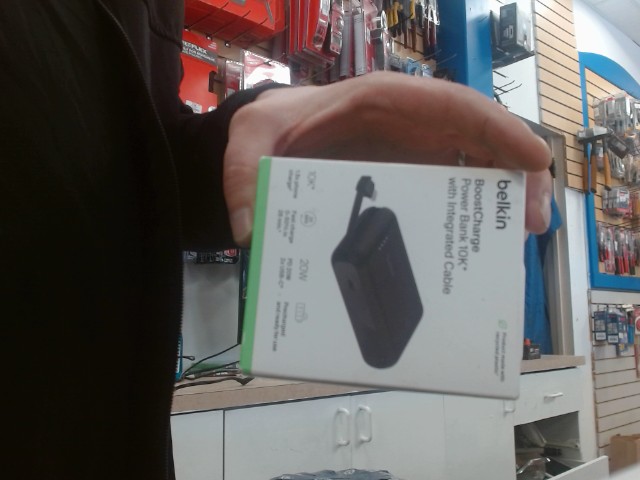 Powerbank 10kmah cable included