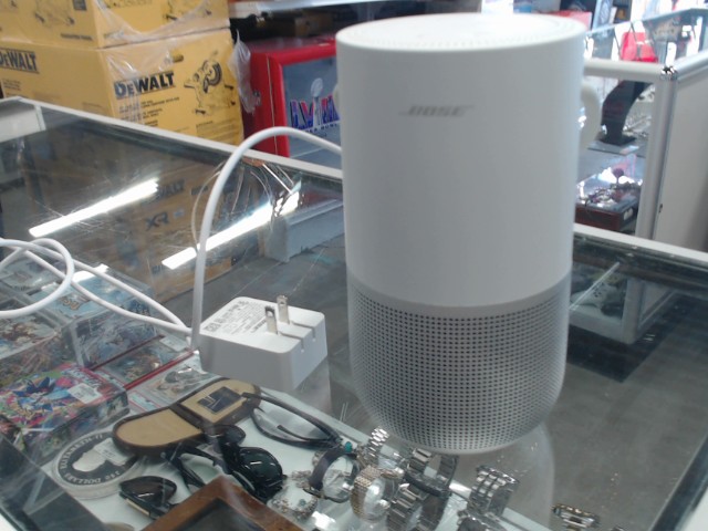 Bose haut parleur intelligent no box