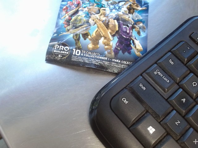 Halo 10th anniversary mega construx____