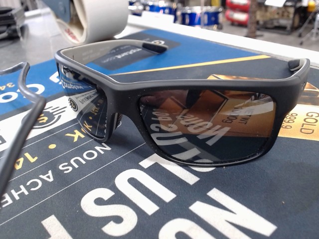 **fake**lunette soleil