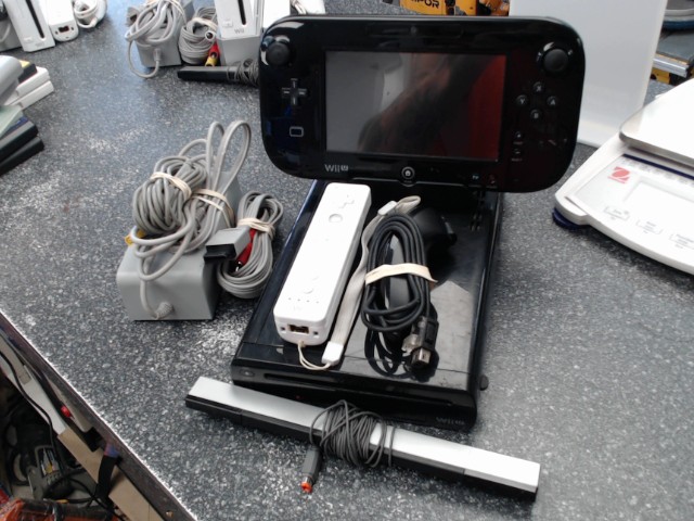 Nintendo wii u 32gb console