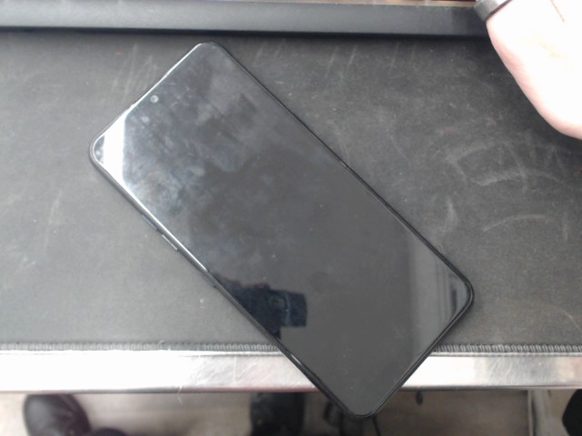 Rachat client lg k75 glossy black