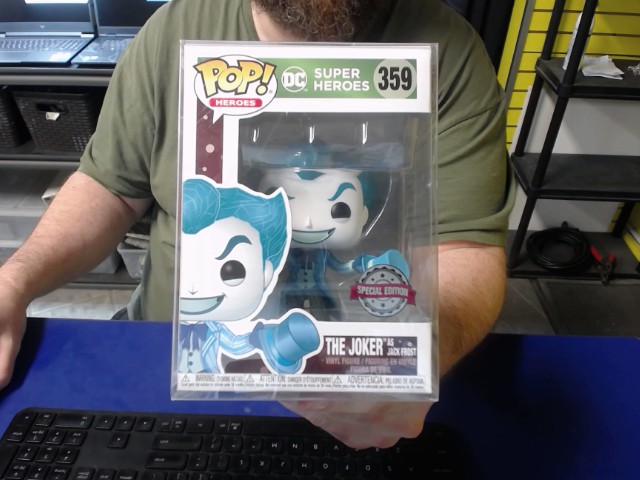 Figurine funko pop super heroes 359