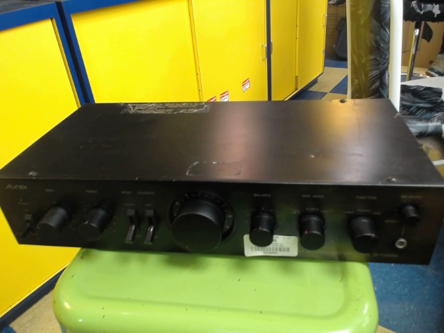 Amplificateur toshiba noir