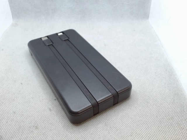 Power bank 25000mha avec chargeur inclus