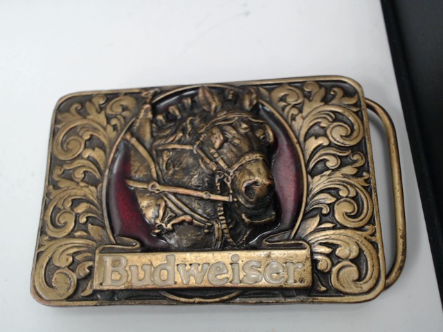 Belt buckle avec seul cheval