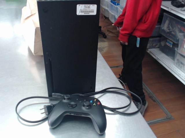 Console xbox series x 1 to + manette