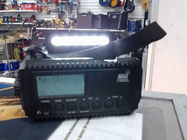 Radio portatif am/fm + flashlight