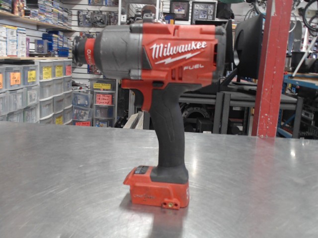 Impact wrench 18v no batterie/chargeur