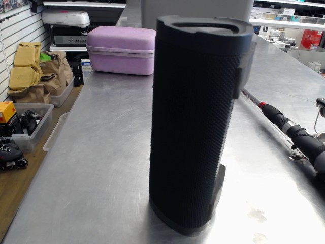 Speaker 24w(fonctionnel/pas meil.etat)
