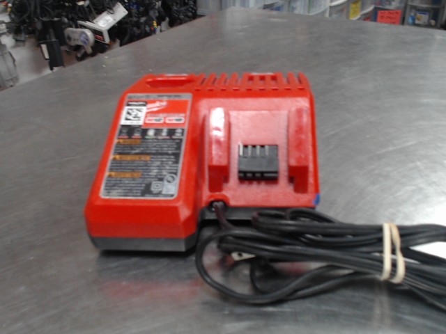 Chargeur 12v/18v �lectrique