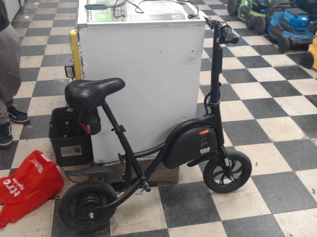 Velo electrique+chargeur acc:14