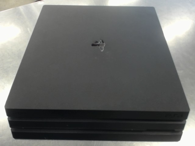 Playstation 4 pro (sans manette)