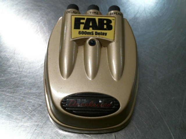 P�dale guitar fab 600ms delay
