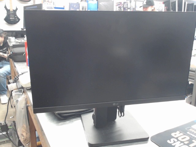 Lg 22 inches monitor 100hz