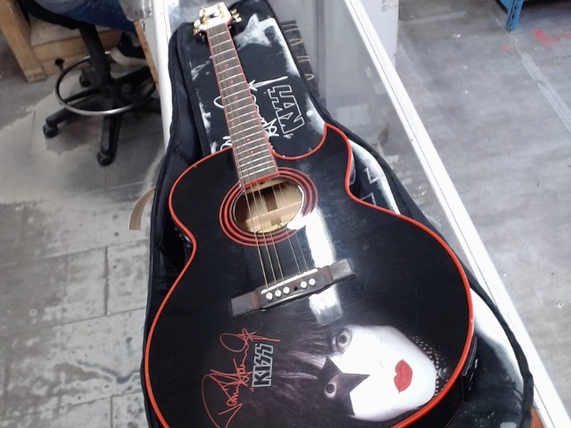 Guitare acoustique kiss case mou