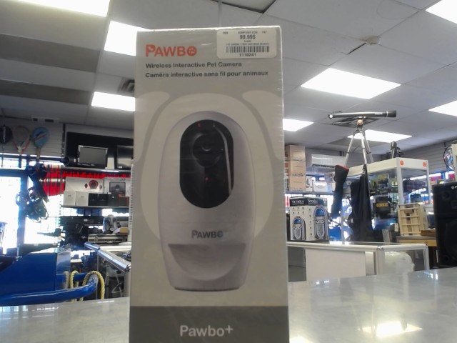 Pet camera / treat dispenser en boite