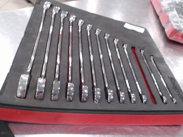 Cl�s 1/4 a 15/16 manque 11/32
