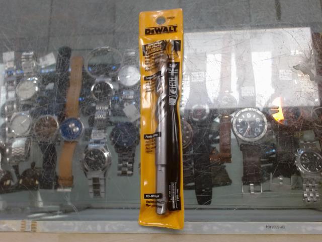 Hammer drill bit