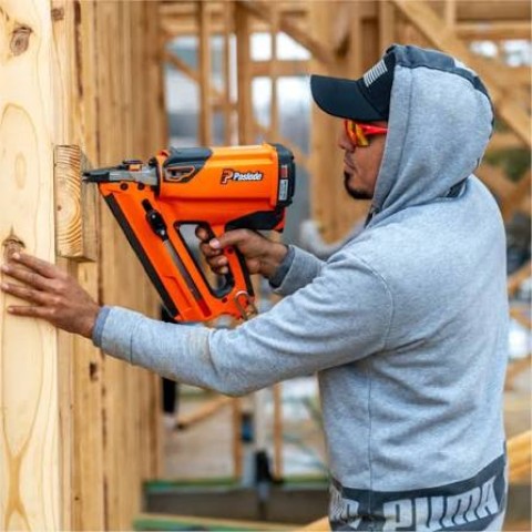 Paslode cordless nailgun