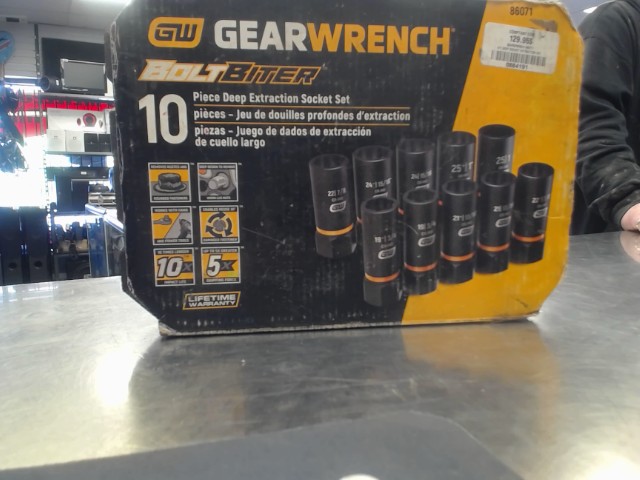 Kit deep socket extraction set
