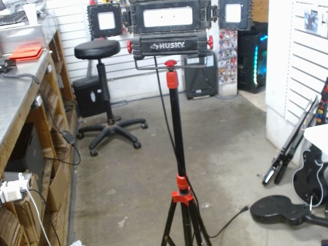 Husky worklight